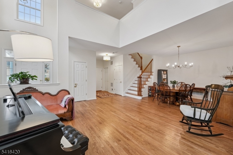 Four Seasons - Residential