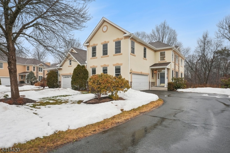 Four Seasons - Residential