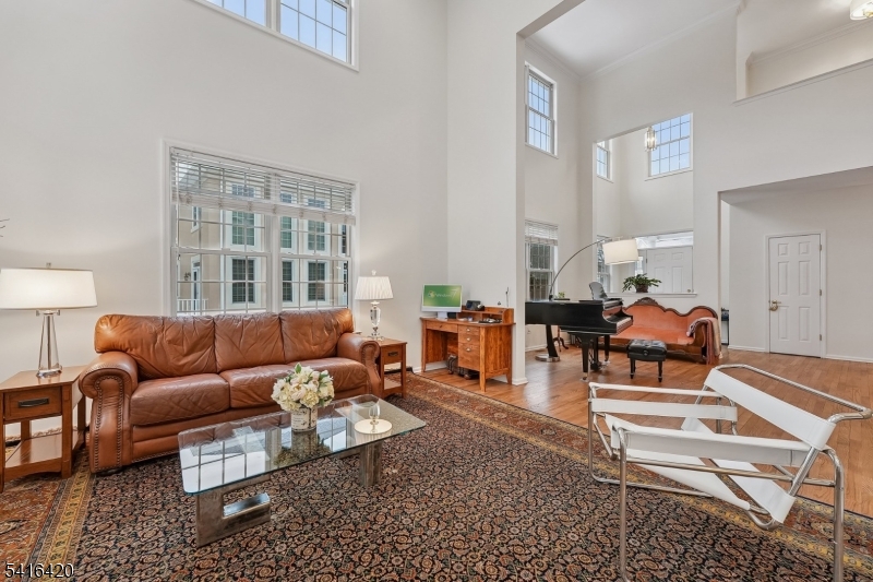 Four Seasons - Residential