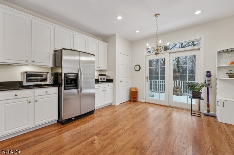 Four Seasons - Residential