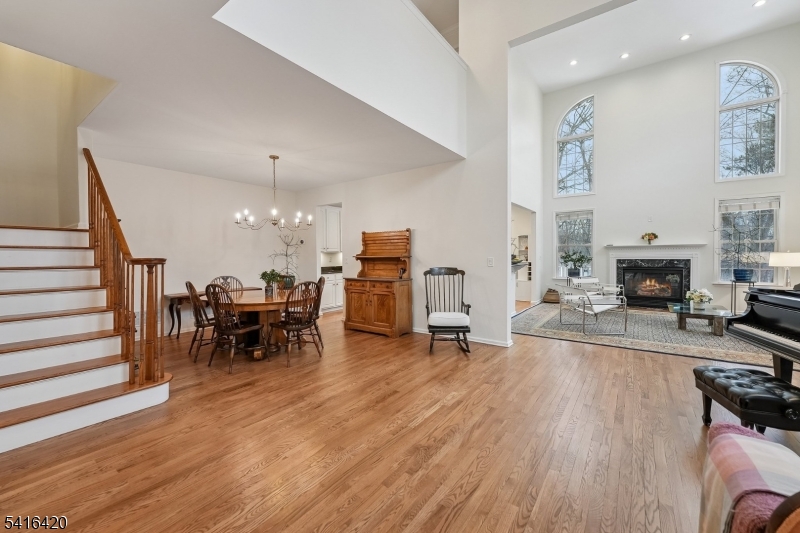 Four Seasons - Residential