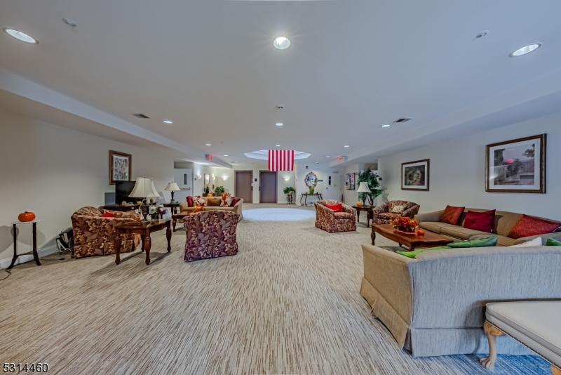 Fox Hills - Residential