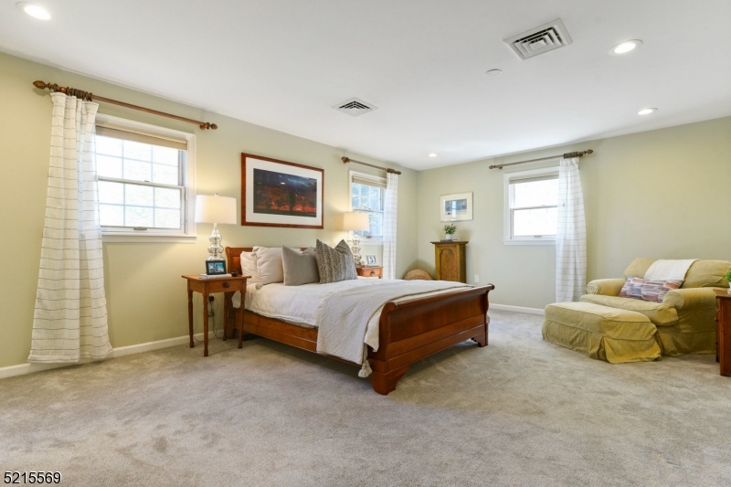 Upper Wyoming - Residential