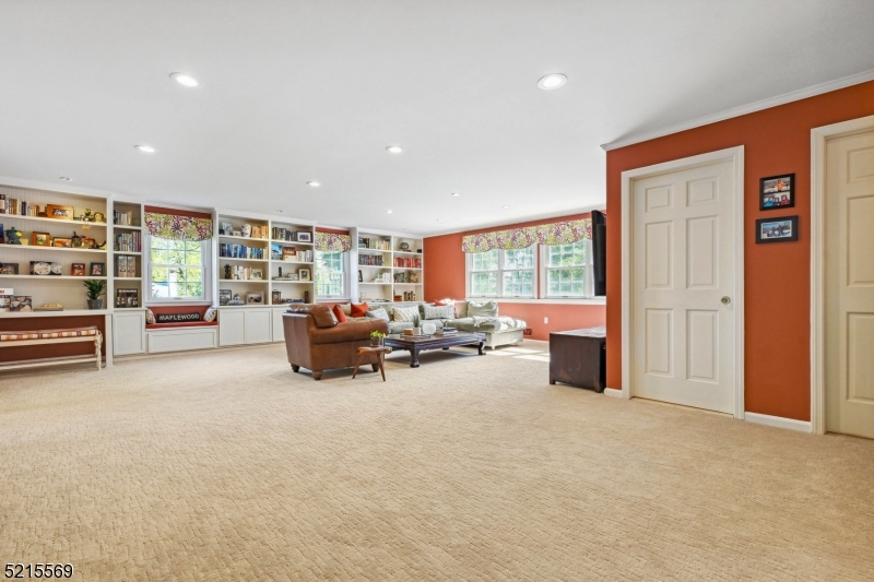 Upper Wyoming - Residential