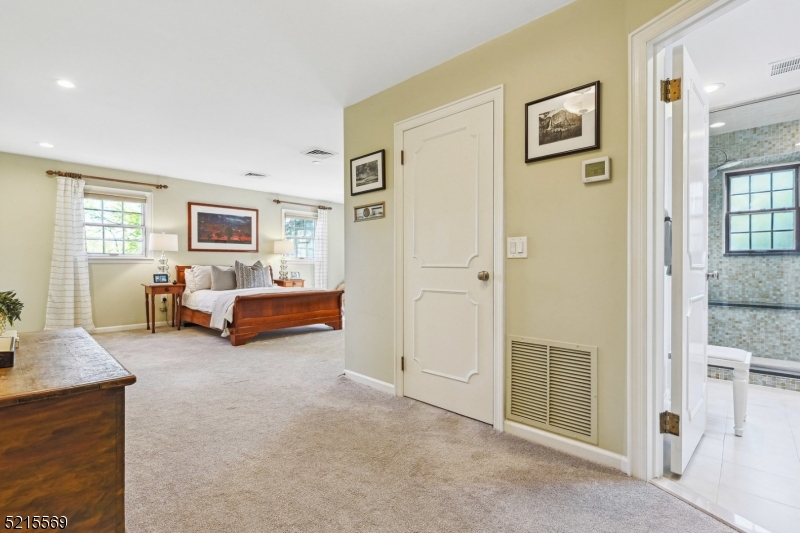 Upper Wyoming - Residential