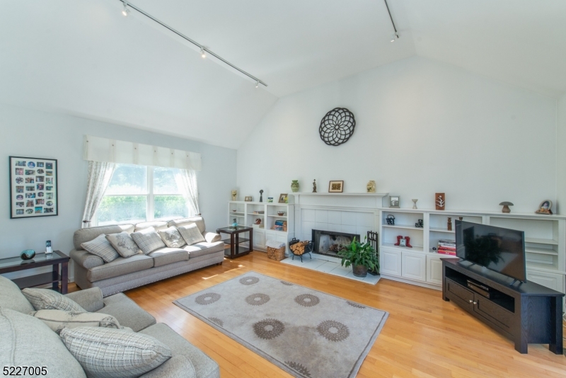 Schooley's Mtn - Residential