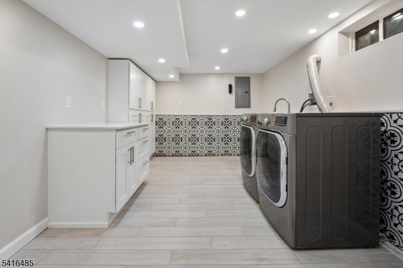 Woodside - Residential