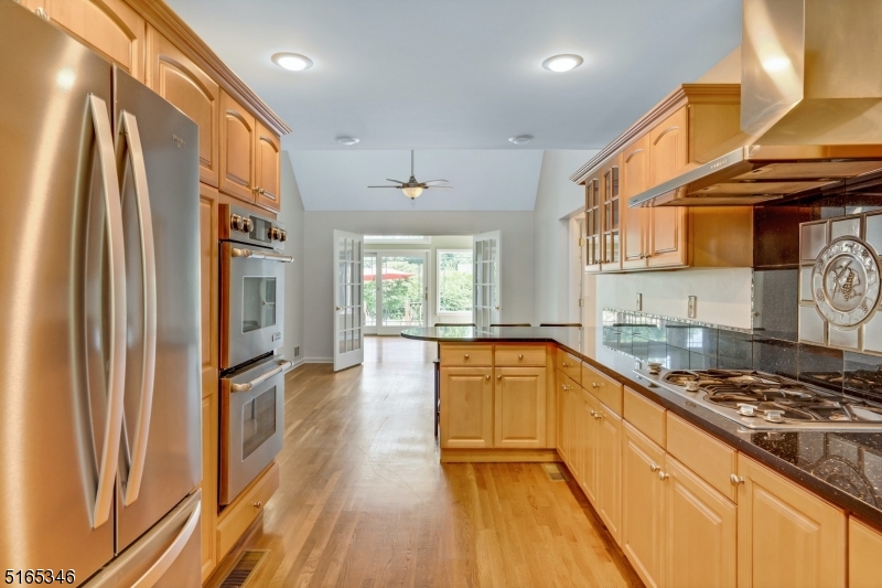 North Summit - Residential Lease