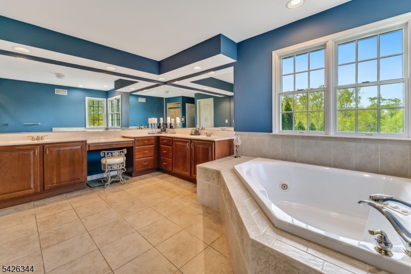 Hunterdon Pointe - Residential