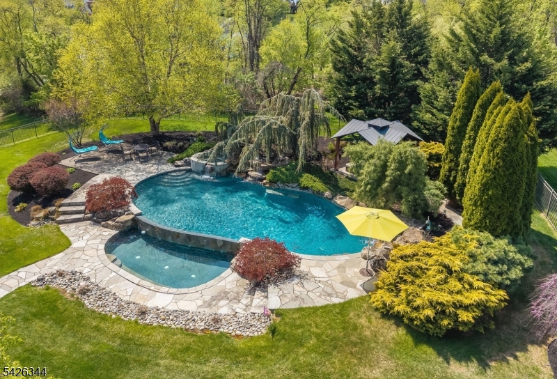 Hunterdon Pointe - Residential