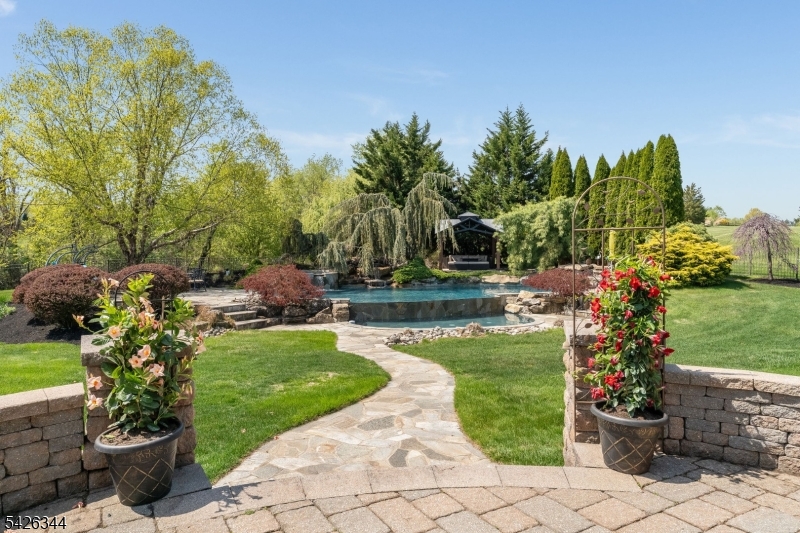 Hunterdon Pointe - Residential