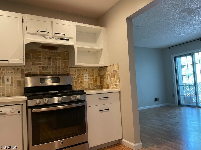 Governors Pointe - Residential