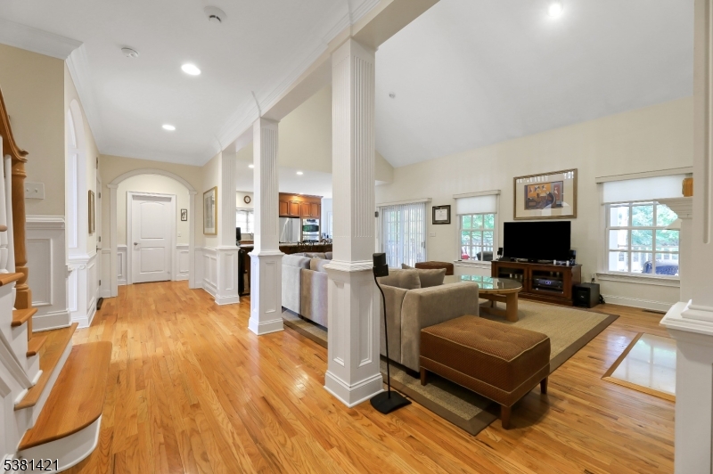 Meadow Lake Dr. - Residential