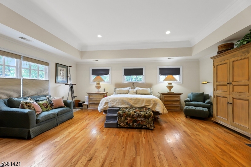 Meadow Lake Dr. - Residential