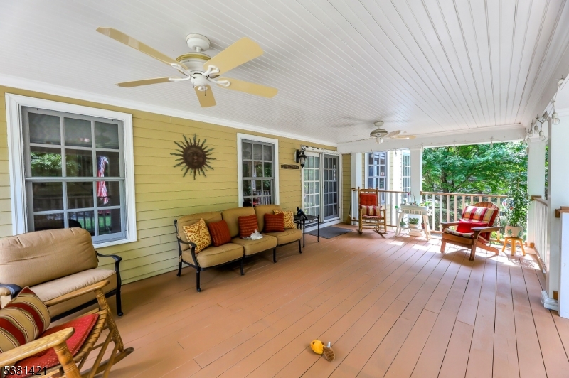 Meadow Lake Dr. - Residential