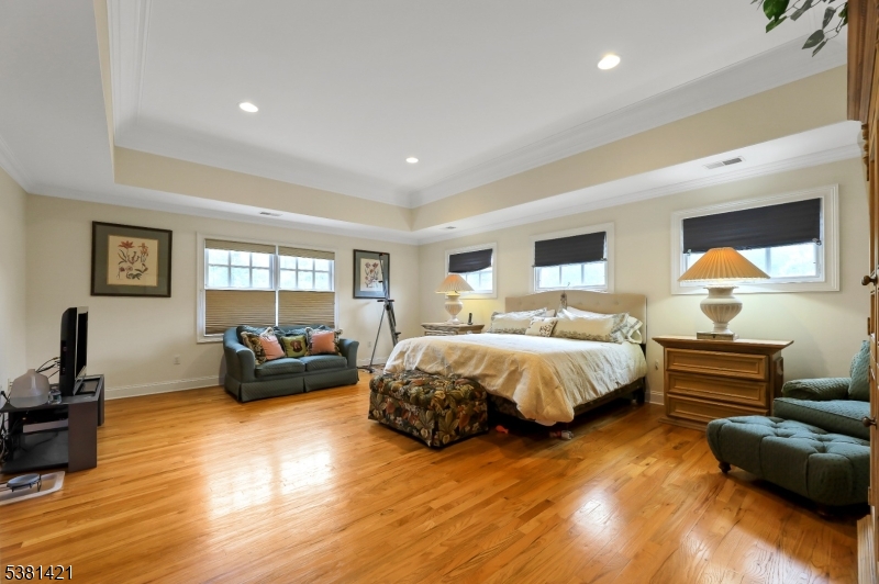 Meadow Lake Dr. - Residential