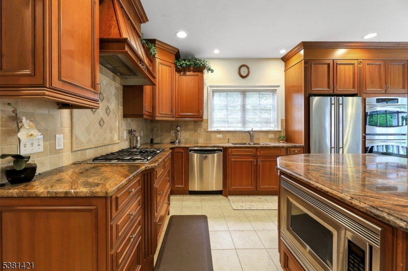 Meadow Lake Dr. - Residential