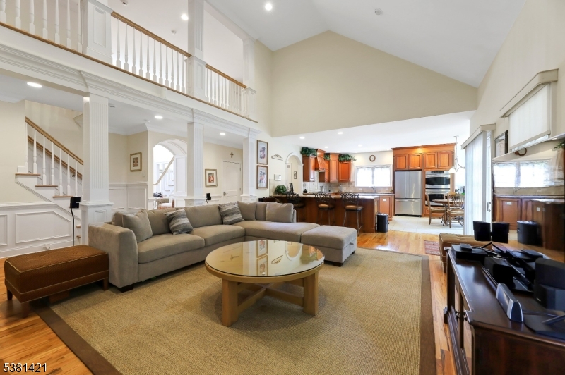 Meadow Lake Dr. - Residential