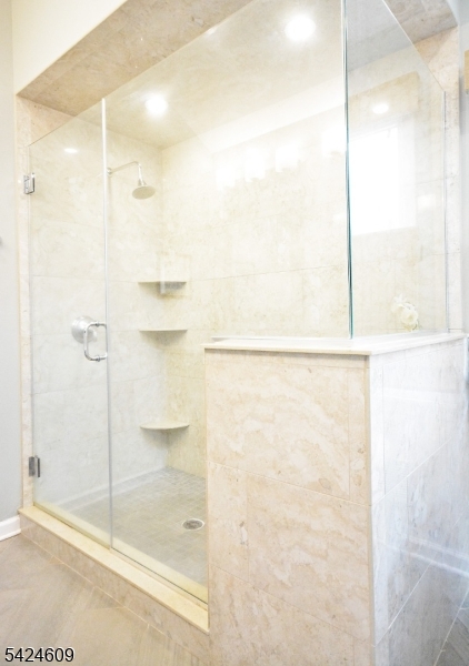 Hickory Rodge - Residential