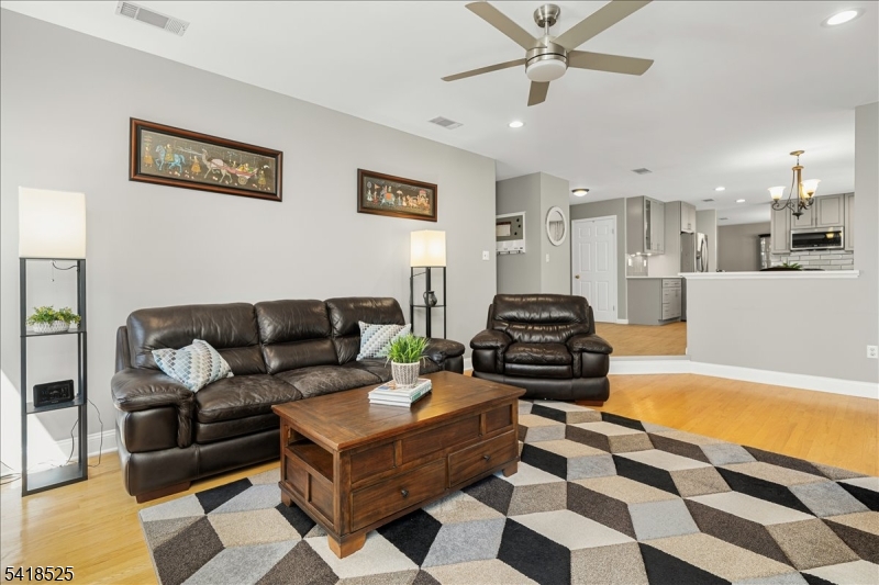 Forrest Hollow-Succasunna - Residential