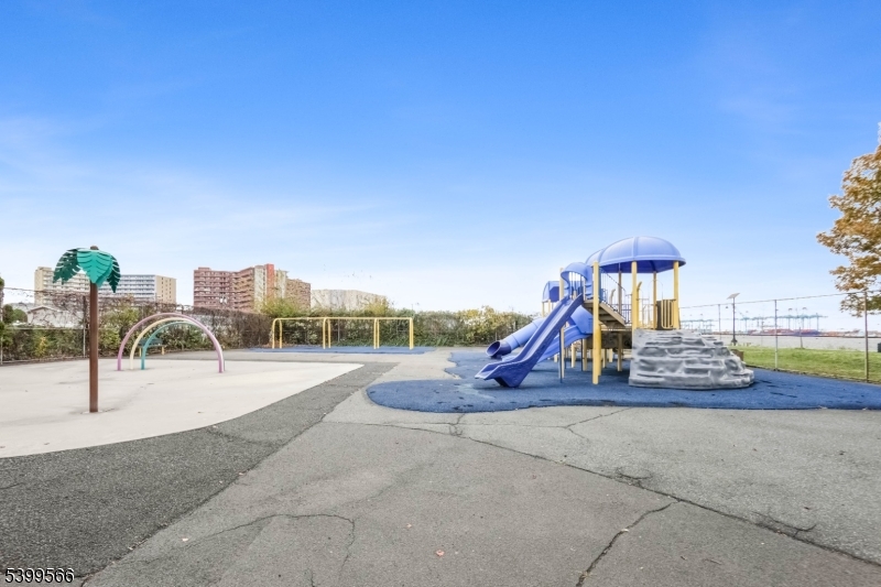 Bayonne Grand I, LLC - Residential