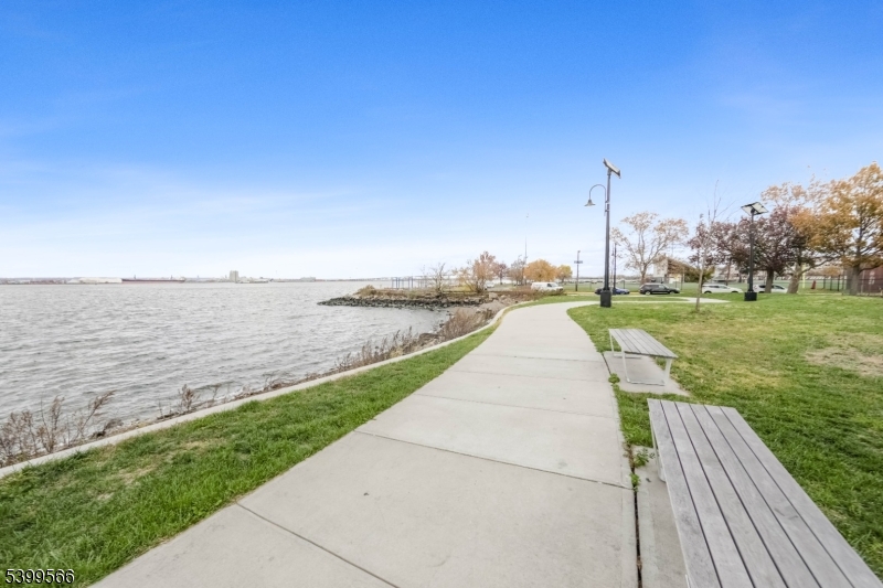 Bayonne Grand I, LLC - Residential