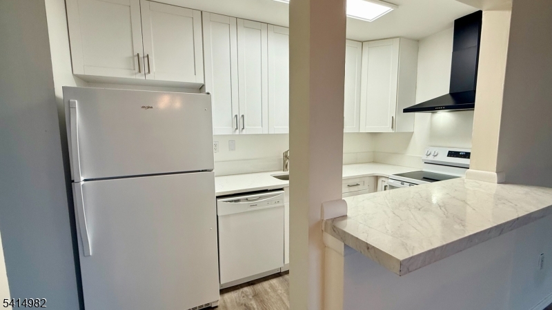 Queens Square - Residential