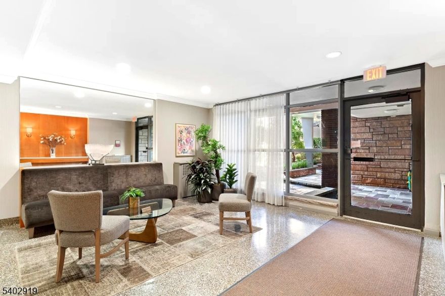 Large 1 Bedroom! Modern kitchen equipped with brand-new GE appliances, a renovated bathroom, new floors, blinds and plenty of closet space are some of the perks of this great unit! Enjoy building amenities including elevators, an inground pool, laundry facilities, an event/conference room, and one covered assigned parking space. Conveniently located 2 blocks away from the train station, major transportation routes to NYC, near schools, and shopping, making this an ideal place to call home or a smart investment opportunity.