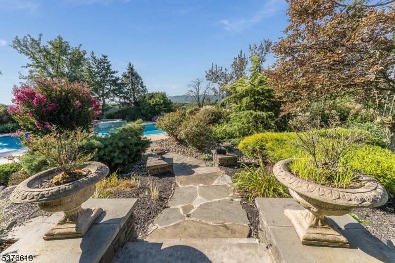 Hill View Farms - Residential