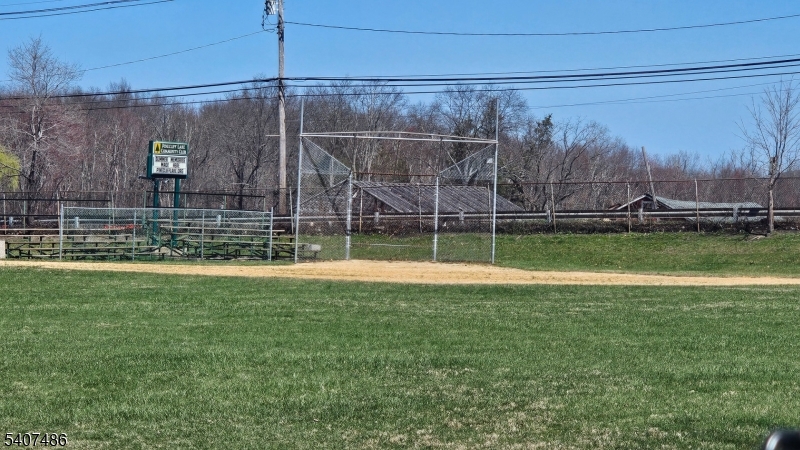 Pinecliff Lake - Residential