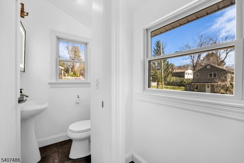 Pinecliff Lake - Residential