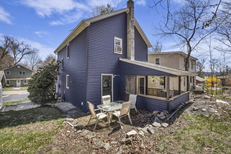 Pinecliff Lake - Residential