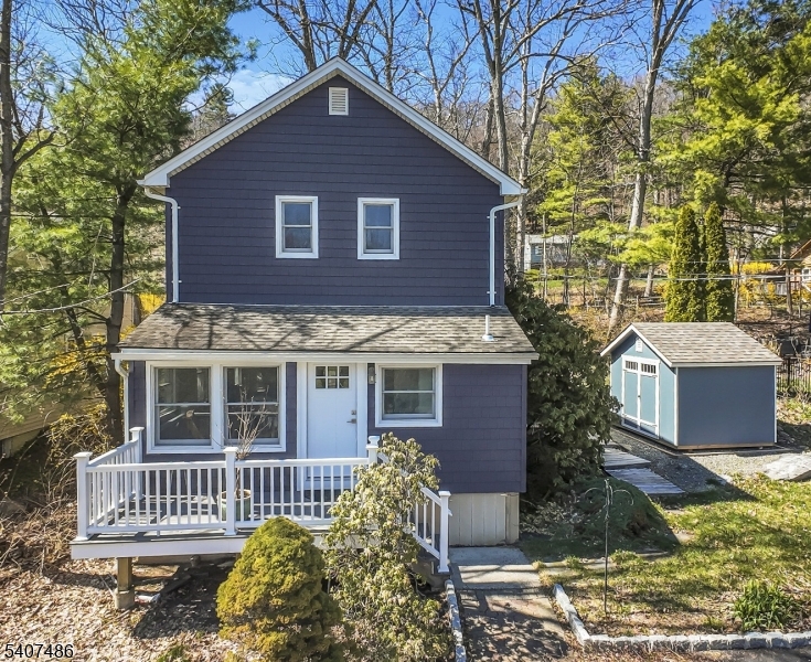 Pinecliff Lake - Residential