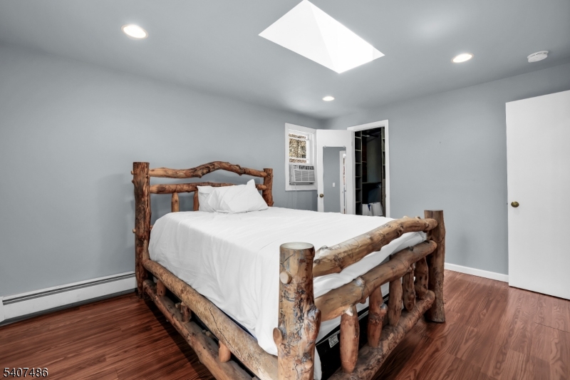 Pinecliff Lake - Residential