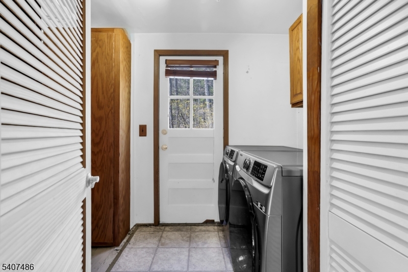 Pinecliff Lake - Residential