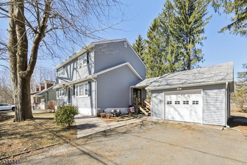 15 Beaver Ave
