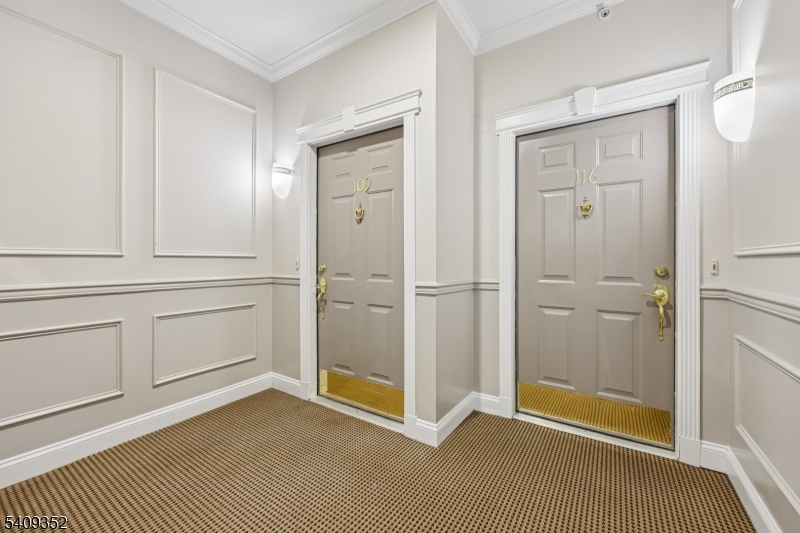 Four Season - Residential