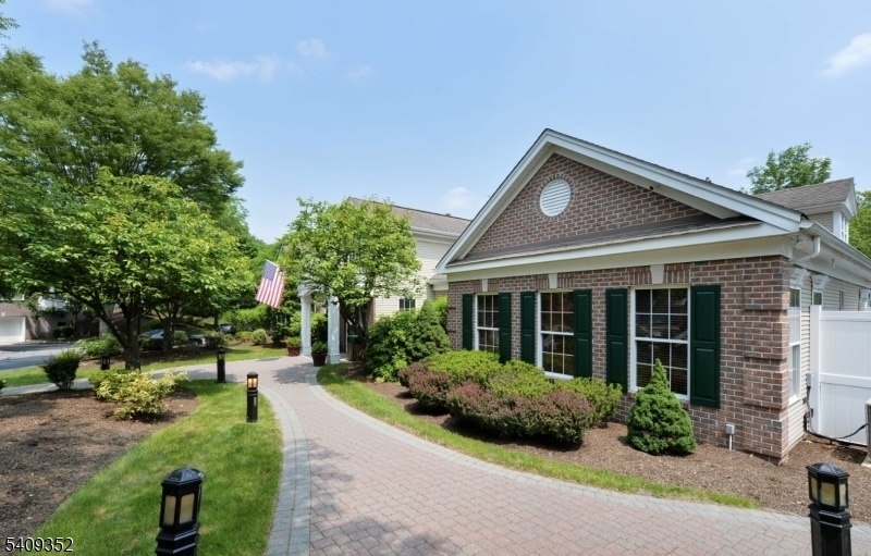 Four Season - Residential