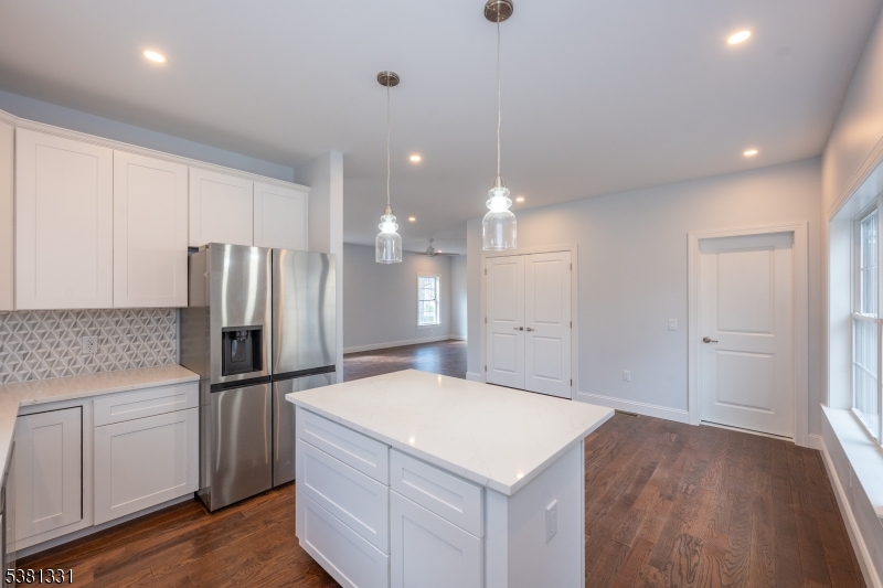 Ironia - Residential