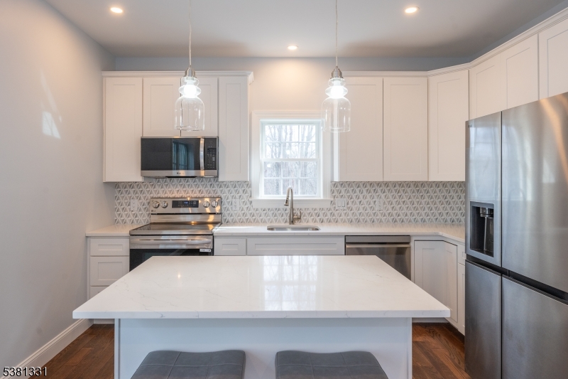 Ironia - Residential