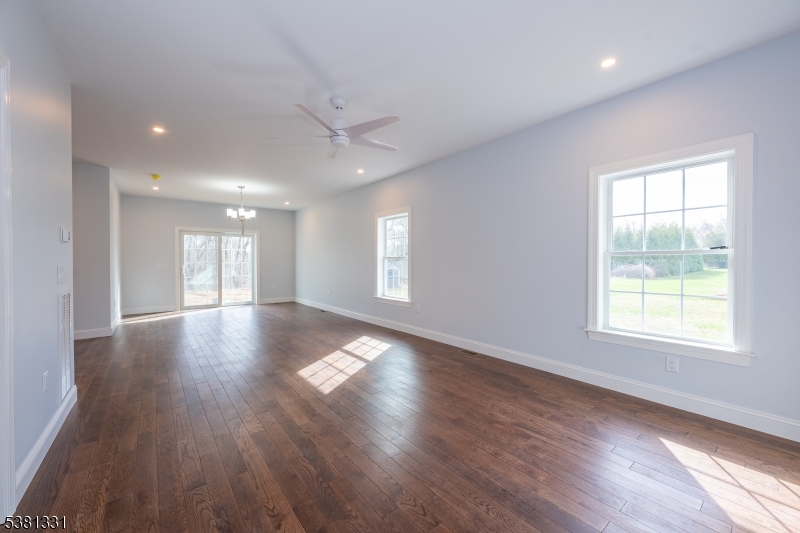 Ironia - Residential