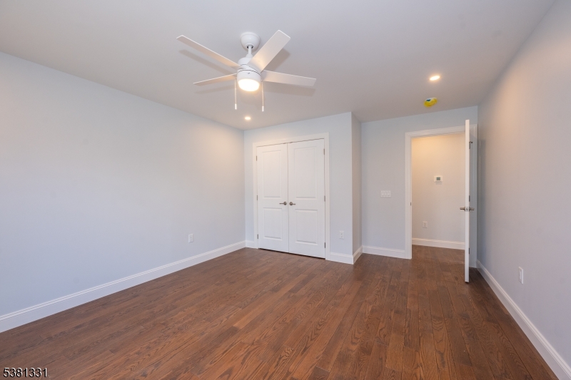 Ironia - Residential