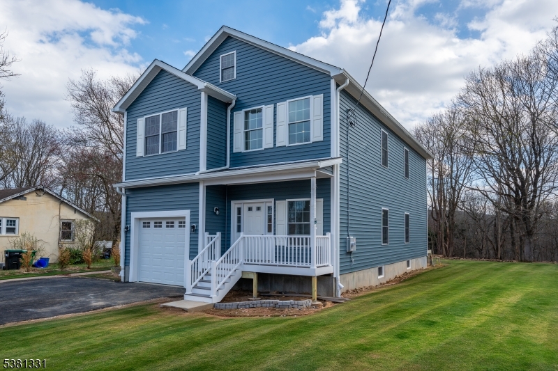 Ironia - Residential