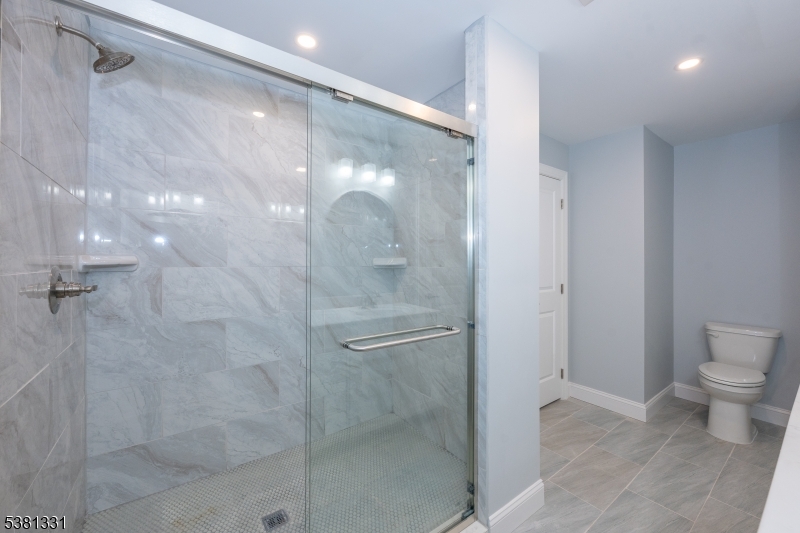 Ironia - Residential