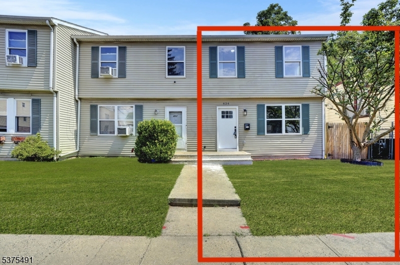 Halsted Street Condominium - Residential