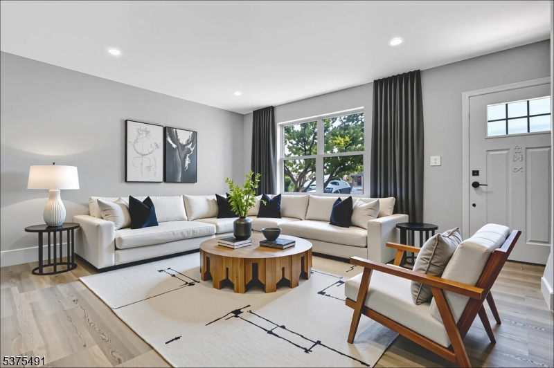 Halsted Street Condominium - Residential