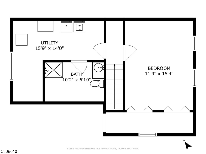 Main image without alt text