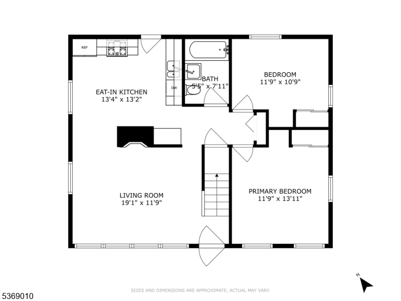 Main image without alt text