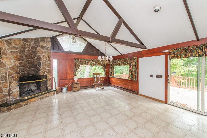 Upper Lake Hiawatha - Residential