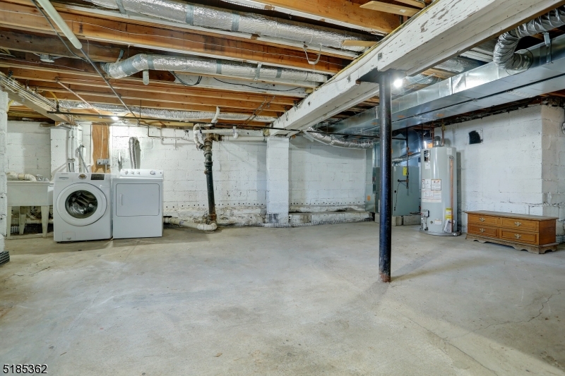 Lake Hiawatha - Residential Lease